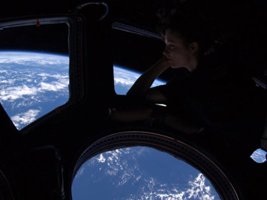 Astronautas transmiten por internet imágenes de la Tierra