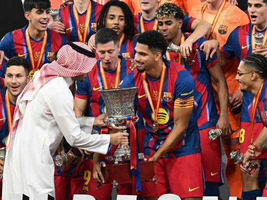 Barcelona vence al Real Madrid y es campeón de Supercopa de España