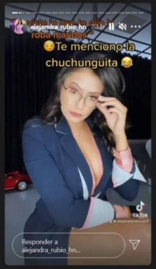 Luego de esto, Alejandra compartió una storie en la que no menciona a Milagro, pero muchos de sus seguidores aseguraron que era una indirecta para la presentadora de HCH. “Viste lo que te dijo la roba maridos... Te mencionó la chuchungüita’, se puede leer en el video que compartió Rubio.