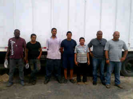 Prisión para ocho tripulantes de barco