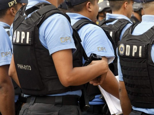 Depuradora trabaja en renovar cuatro estructuras de la Policía