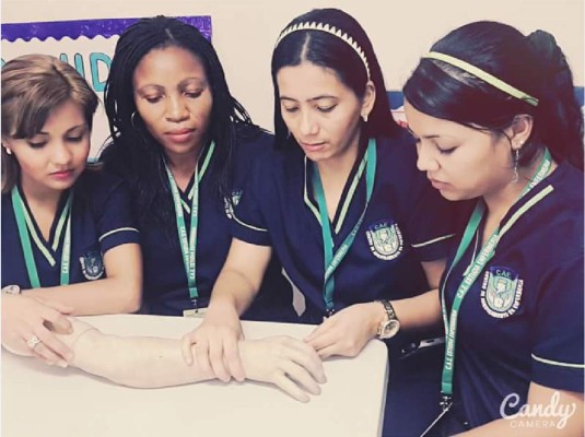 Abren técnico en quirófanos en el CAE