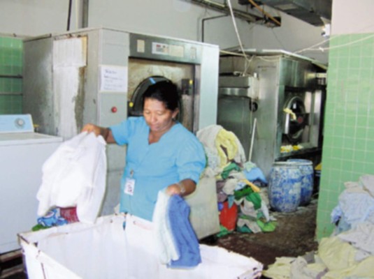 Agoniza hospital progreseño