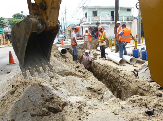 L135.6 millones han invertido en agua y alcantarillado