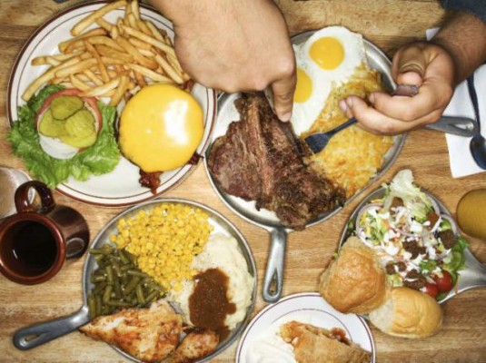 ¿Comida frita, a la parrilla u horneada? Podría afectar el riesgo de diabetes tipo 2
