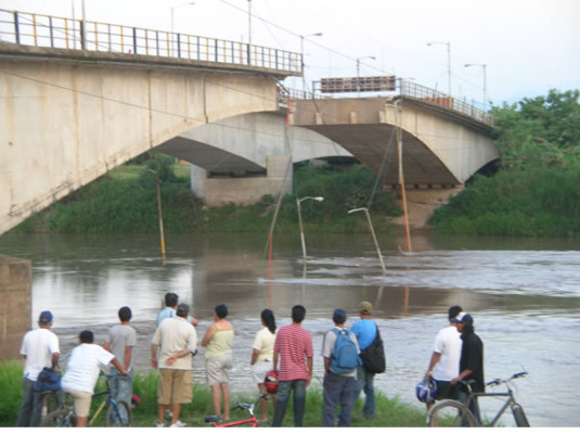 Honduras: Habilitan puente La Democracia