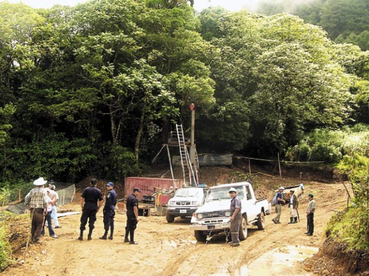 Fiscalía inspecciona exploración de mina