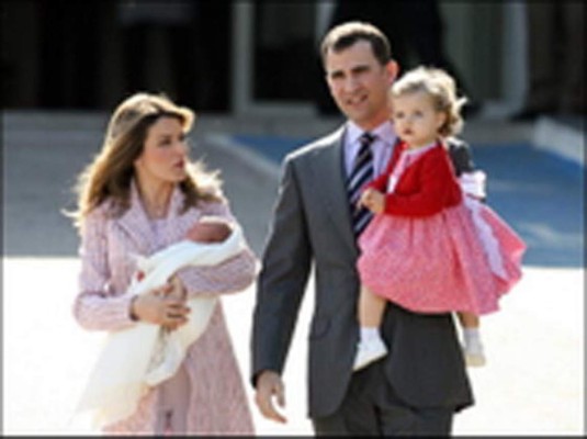 Los príncipes de Asturias bautizarán a su segunda hija el domingo