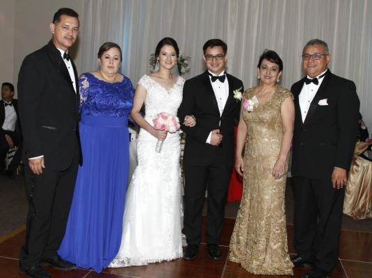 La boda de Grace Sarmiento y Luis Flores
