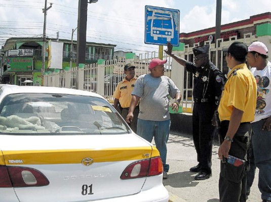 Continúa señalización vial en El Progreso