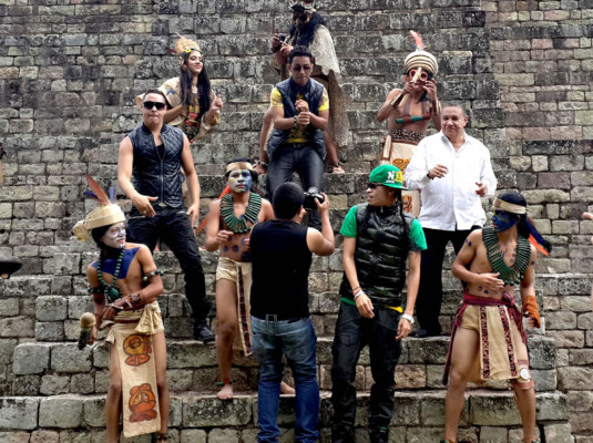 Punta y fútbol en Sopa de caracol 2014