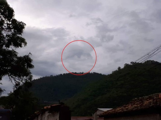 Extrañas imágenes asombran a pobladores de San Nicolás, Santa Bárbara