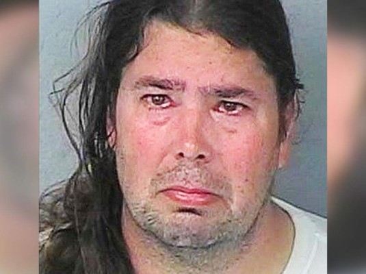 Hombre mata a su amigo imaginario y se entrega