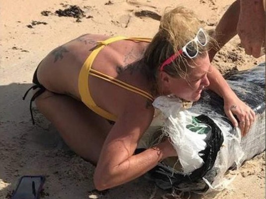 Aparecen paquetes de marihuana en las playas tras paso de Florence