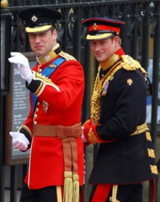 Y a partir de ahí empezó a cosechar éxitos mediáticos como cuando fue testigo de honor en la boda de su hermano en 2011, o cuando un año después presidió la ceremonia de clausura de los Juegos Olímpicos de Londres.