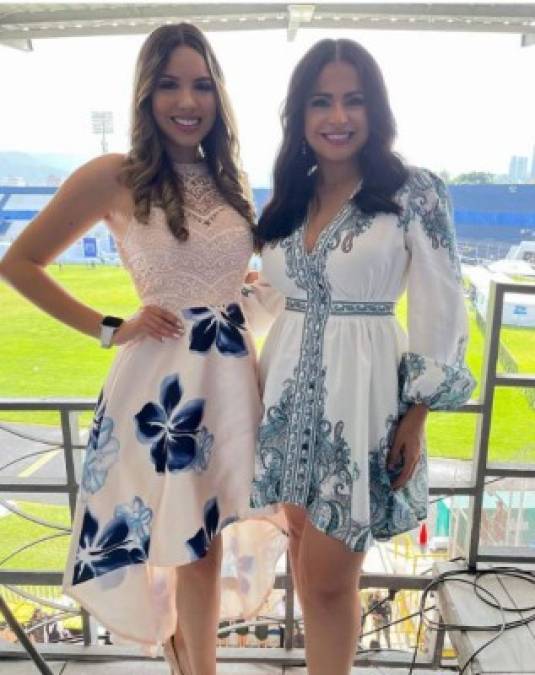 Samantha Velásquez Haylok y su compañera Vanessa Villars dan una cobertura especial desde el Estadio Nacional, en Tegucigalpa.
