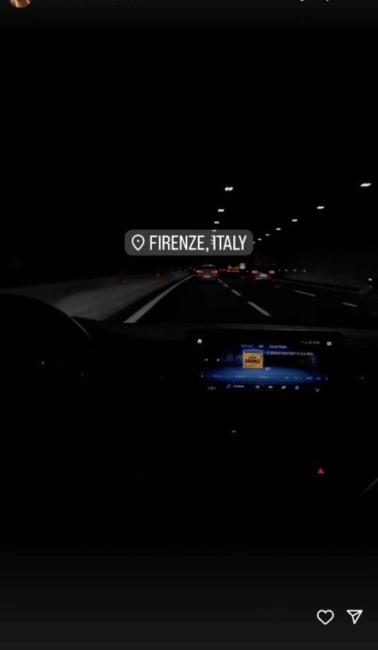Luego mostró que se encuentra en Florencia, Italia, para pasar unos increíbles paseos románticos. 