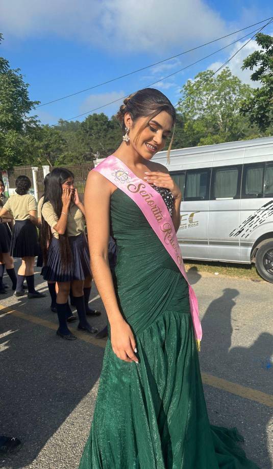 La joven tiktoker se hizo acreedora de esa mención en su colegio por tener miles de seguidores en sus diferentes redes sociales.