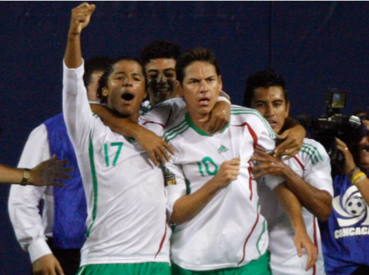 México vence a Costa Rica en penales y va a la final