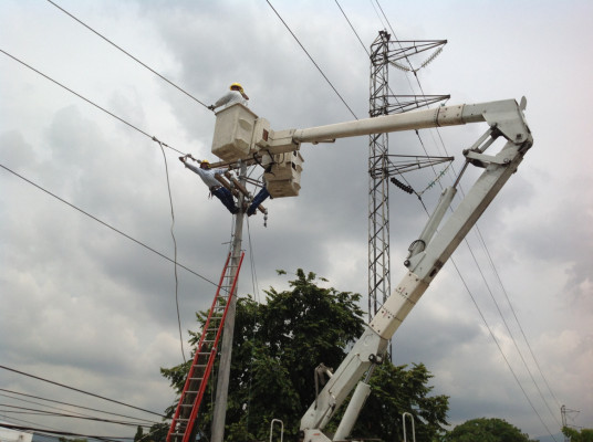 Sin energía 13 colonias hoy en San Pedro Sula