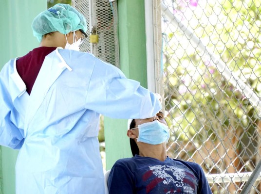 Salud rinde informe sobre vacunación anticovid en San Pedro Sula