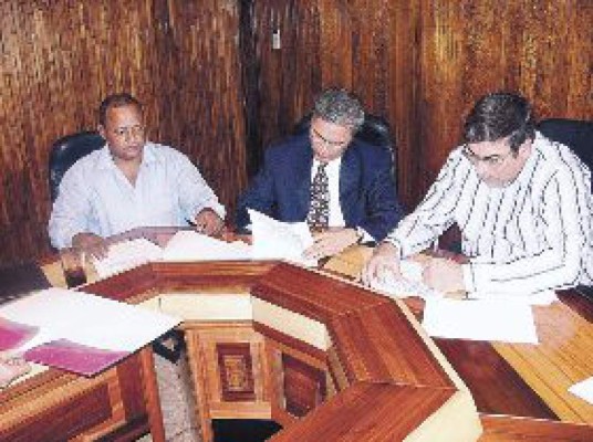 Crean centro para diseñar muebles