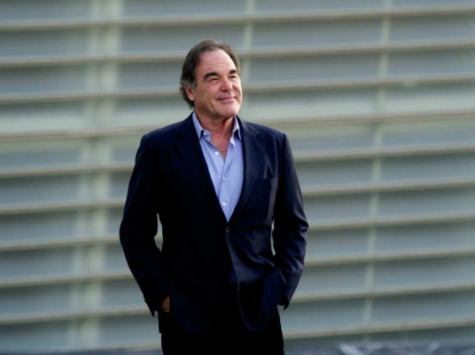 Oliver Stone: 'Snowden cooperó, pero él sigue siendo un misterio”