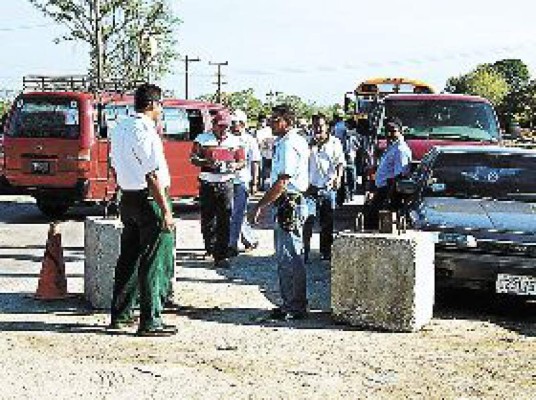 Cubanos intentaron salir por Corinto