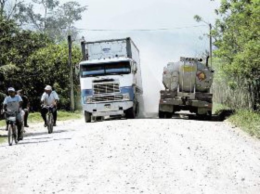 Pavimentarán carretera que une a sector de Guaymas con Baracoa