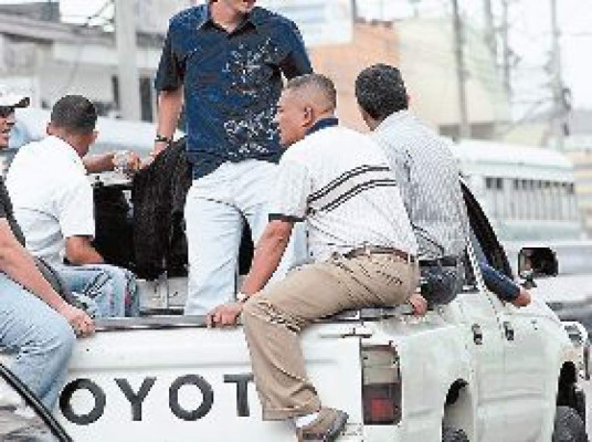 Libres agentes acusados de cohecho
