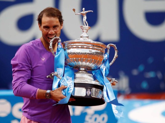 Nadal, campeón del Conde de Godó 2021 tras vencer a Tsitsipas en la final