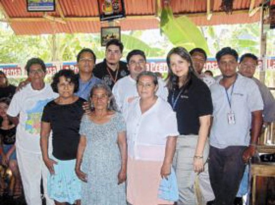 LA PRENSA le canta a sus madres