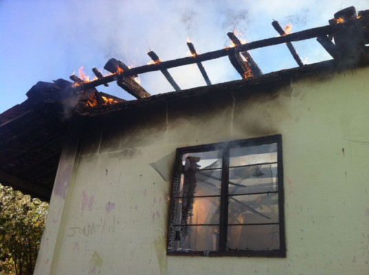 Incendian edificio de la alcaldía de Chinda, Santa Bárbara