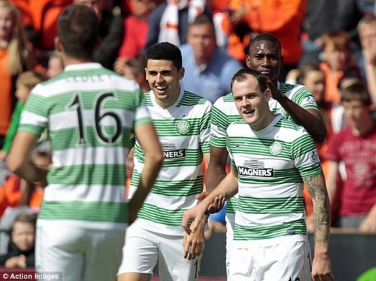 Emilio Izaguirre jugó en agónico triunfo del Celtic