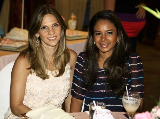 Festejo por la llegada de Eugenia Aguilar