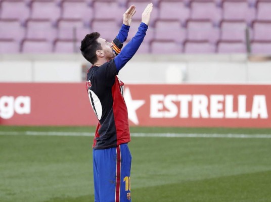 Video: Messi sorprende con espectacular homenaje a Maradona en goleada del Barcelona