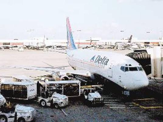 Aprueban permiso de operación a Delta Air Lines