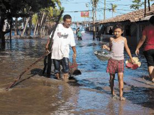 Alerta verde por posible marejada en costa atlántica