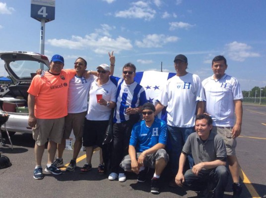 Copa Oro: Hondureños ponen el ambiente en Boston