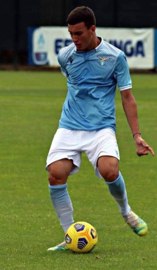 Valerio Marinacci: Juega en la Lazio Sub-19, nació en Roma, Italia. Aunque sus padres no son hondureños, su abuela sí. Es lateral izquierdo y cuenta con 18 años de edad.