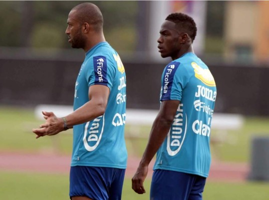 'Muma' Bernárdez y Maynor Figueroa: La muralla de Honduras