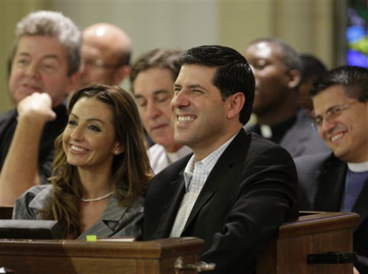 Padre Alberto se une a la Iglesia episcopal