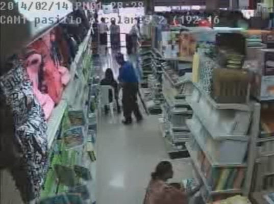 Video capta a mujeres robando en tienda de útiles de El Progreso