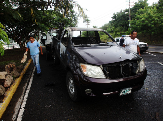 Matan y queman a dos primos y a una mujer en Tegucigalpa