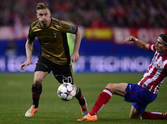 El Atlético tumba al Milan y se mete en cuartos de la Champions League