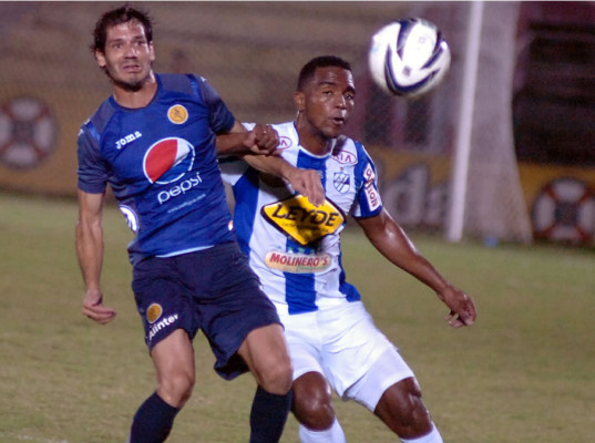 El Victoria le quita el invicto al Motagua de 'La Barbie' Vásquez