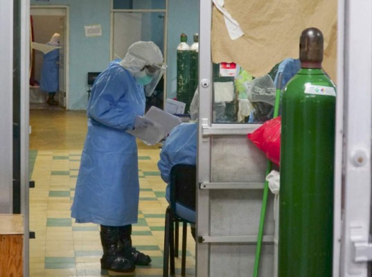 Cierran cupos en sala covid del hospital Leonardo por renuncia de enfermeras