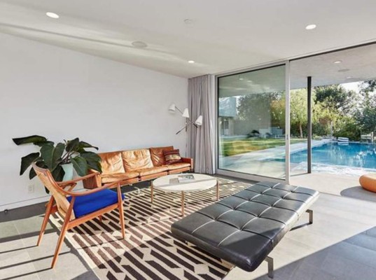 Priyanka Chopra y Nick Jonas buscan mansión de $20 millones