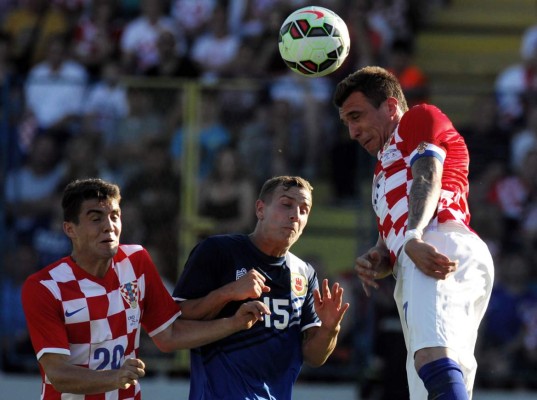 Croacia golea y Mandzukic se reencuentra con las redes