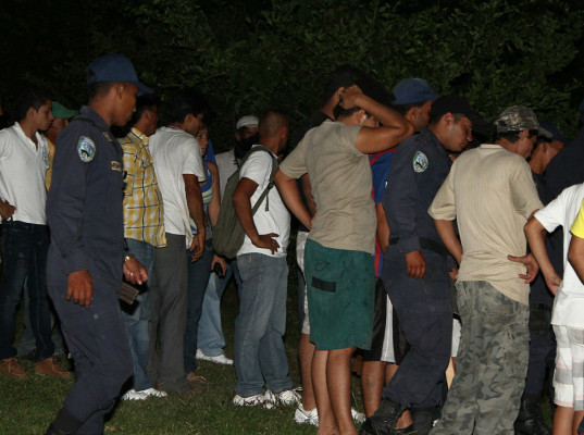 En hotel abandonado hallan muerto a pintor